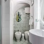 Colosseum Loft, Rustic-modern Charm *