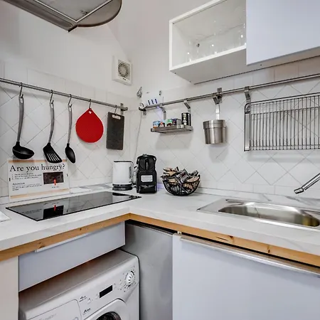 Colosseum Loft, Rustic-modern Charm Apartment